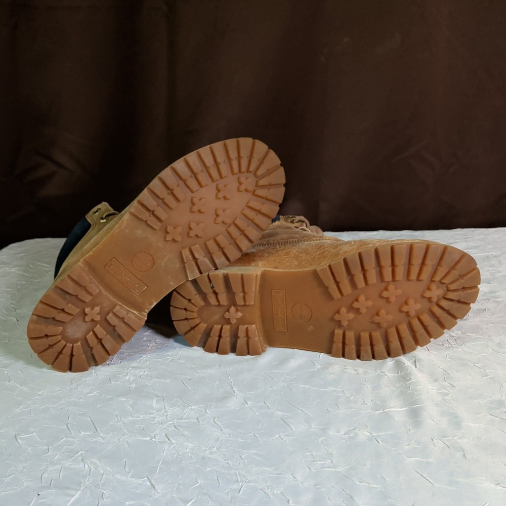Timberland 6 Inch Boots Womens Size 10M Wheat Nubuck Premium Waterproof Preppy - Picture 6 of 8